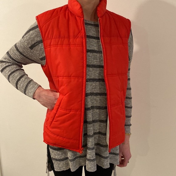 Vintage Red Sears puffer vest size medium - Picture 3 of 7